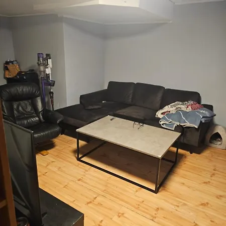 Habitación en casa particular Private Bedroom In Shared Trondheim