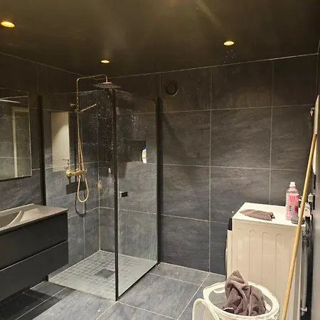 Private Bedroom In Shared *